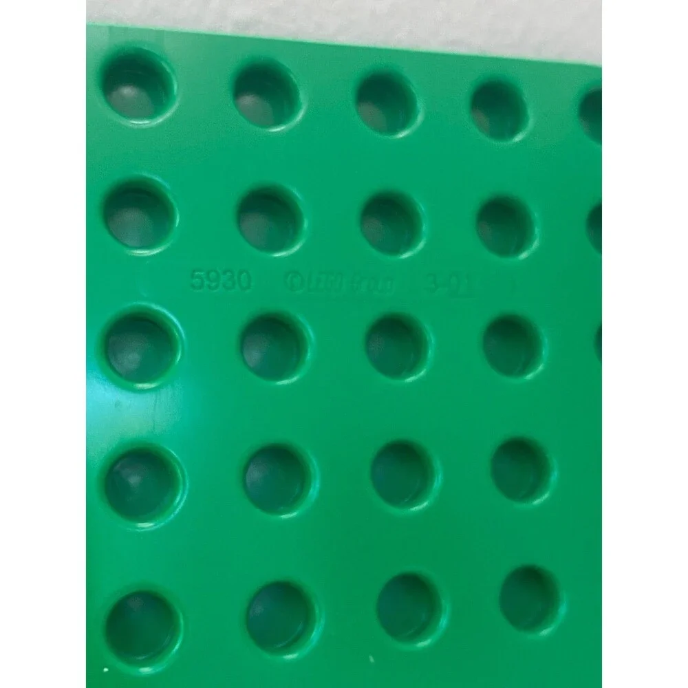 Lego Duplo Medium Base Plate Green 15 x 15 Studs Building Board